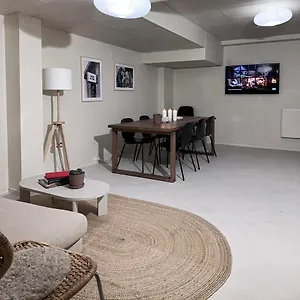  Albergue Nomad Gardet
